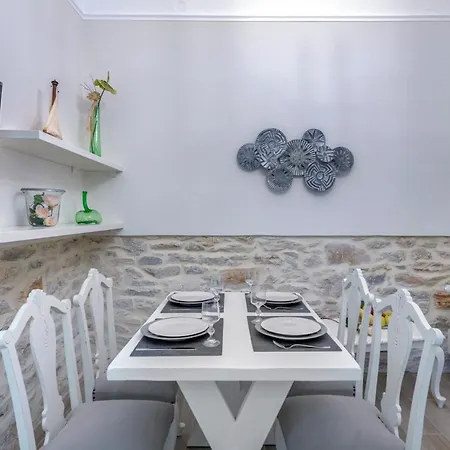 Vanilla House Apartment Ermoupoli